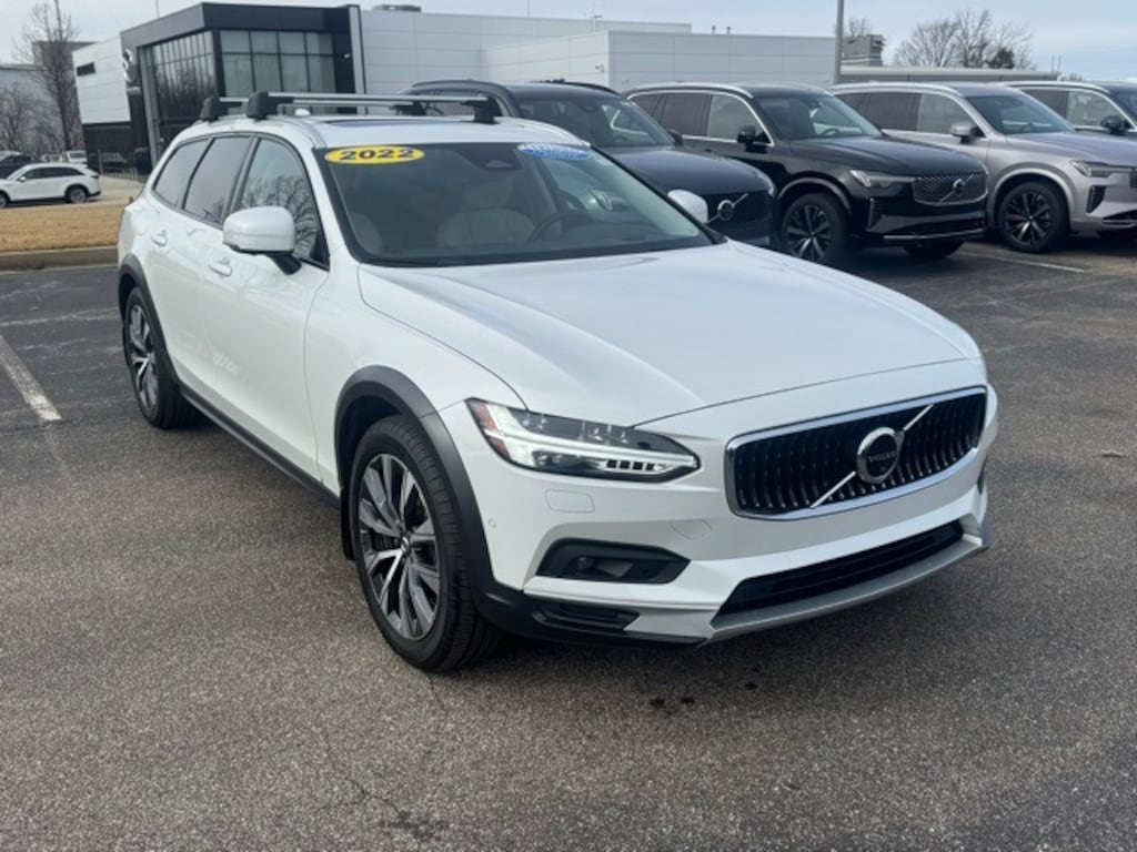 Certified 2022 Volvo V90 Cross Country B6 AWD Wagon