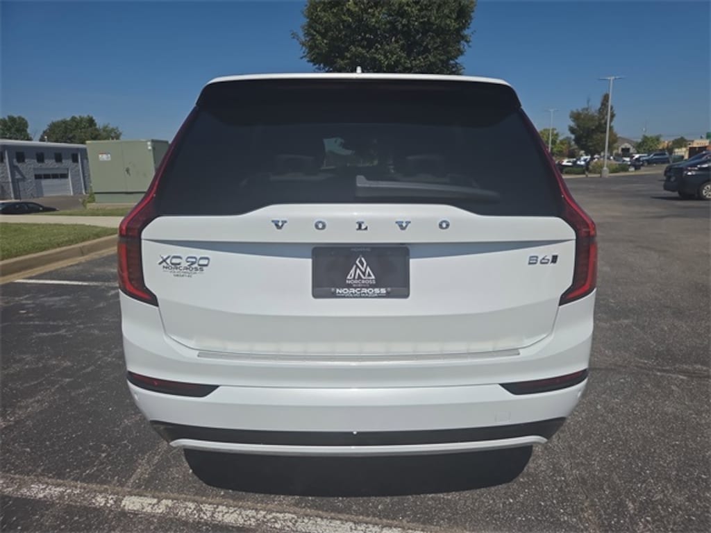 New 2026 Volvo XC90 B6 Ultra Dark Theme 7-Seater SUV