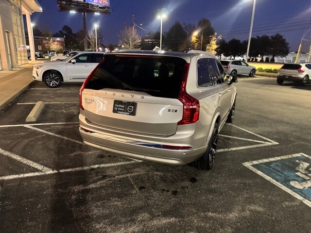 2024 Volvo XC90 Plus photo 2