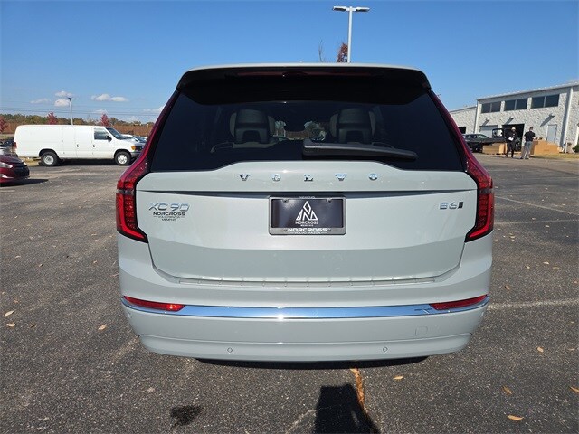 2026 Volvo XC90 Plus photo 3