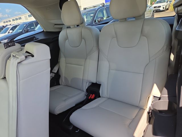 2026 Volvo XC90 Ultra - Photo 14