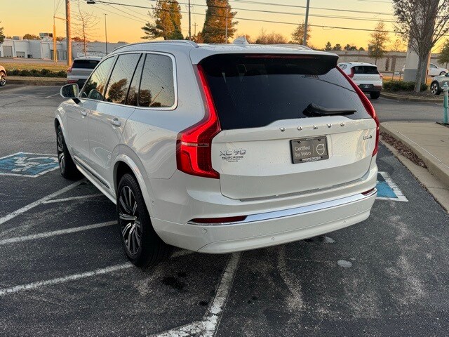 2023 Volvo XC90 Plus photo 3