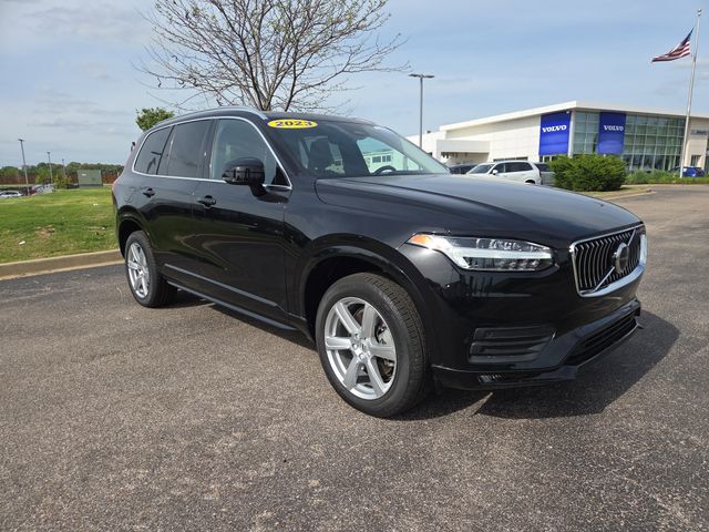 2023 Volvo XC90 B5 Core 4WD's photo