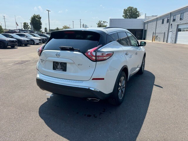 2017 Nissan Murano SV photo 3