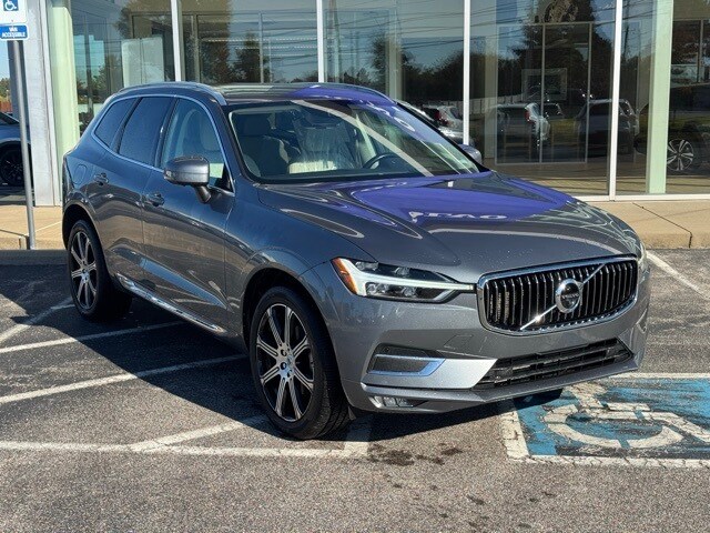 2021 Volvo XC60 Inscription photo 2