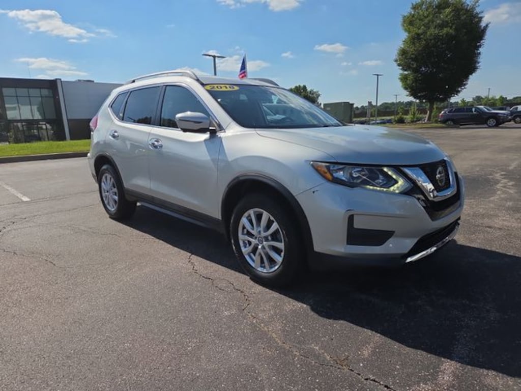 Used 2018 Nissan Rogue SV SUV