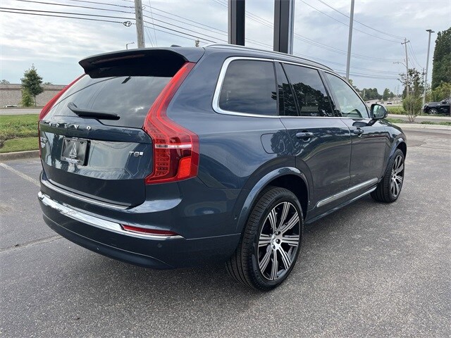 2025 Volvo XC90 T8 photo 3