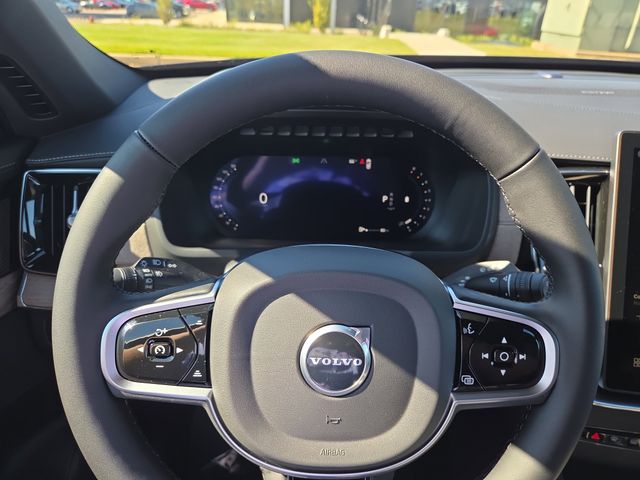 2026 Volvo XC90 Plus - Photo 20