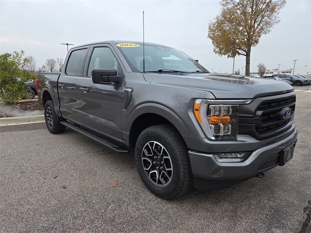 2022 Ford F-150 XLT's photo