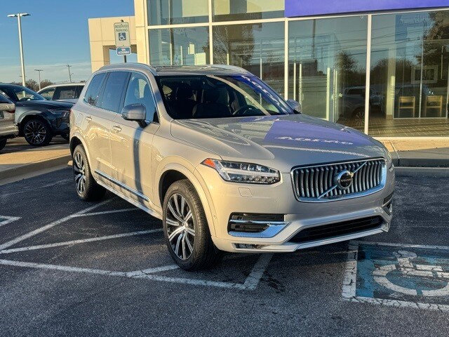 2024 Volvo XC90 Plus photo 2