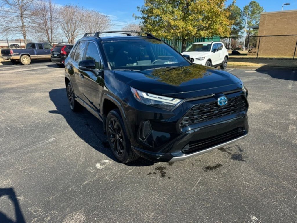 Used 2022 Toyota RAV4 Hybrid SE SUV