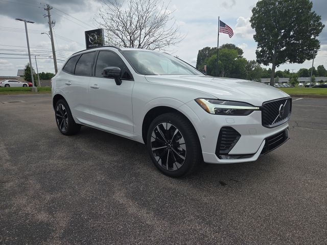 2026 Volvo XC60 B5 Plus Dark AWD's photo