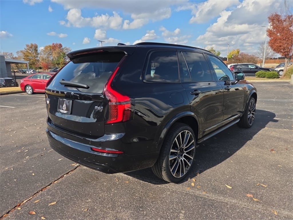 New 2026 Volvo XC90 B6 Ultra Dark Theme 6-Seater SUV