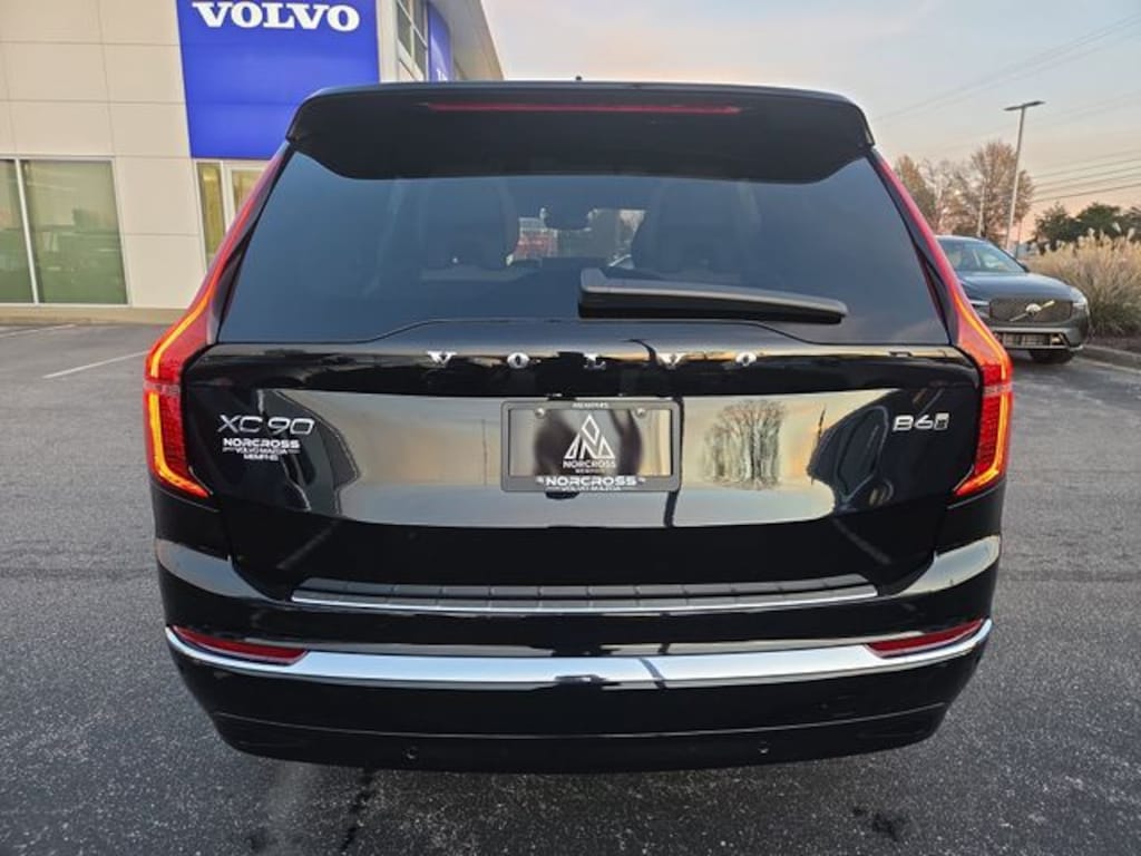 New 2026 Volvo XC90 B6 Core SUV