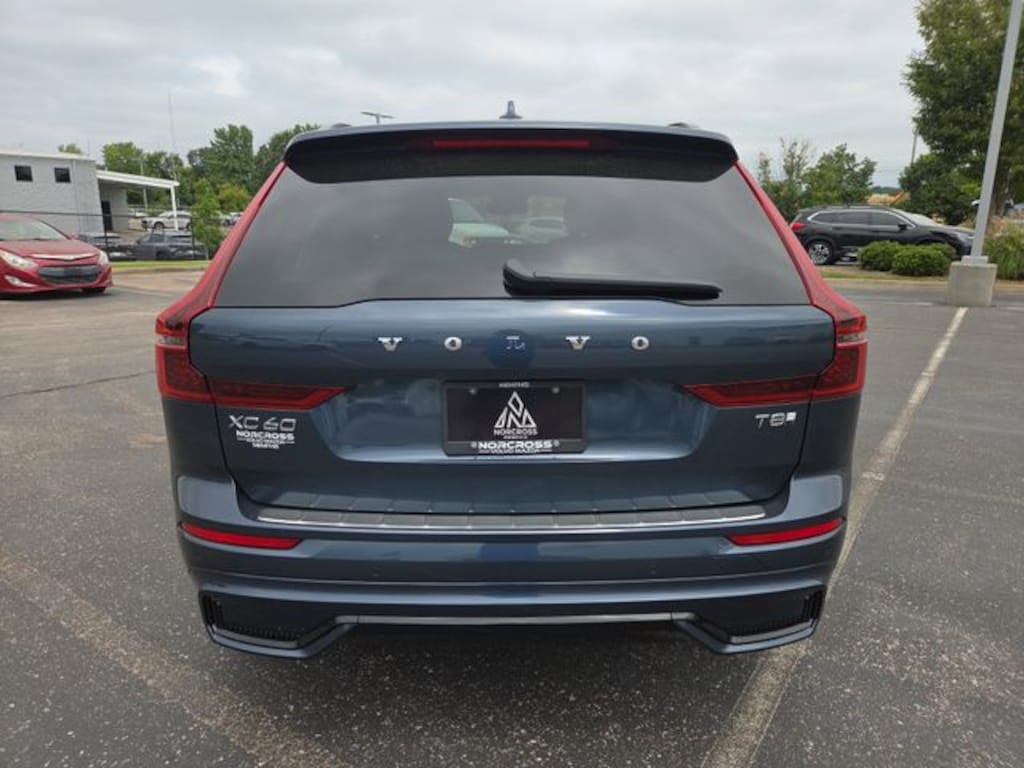 New 2026 Volvo XC60 plug-in hybrid T8 Ultra SUV