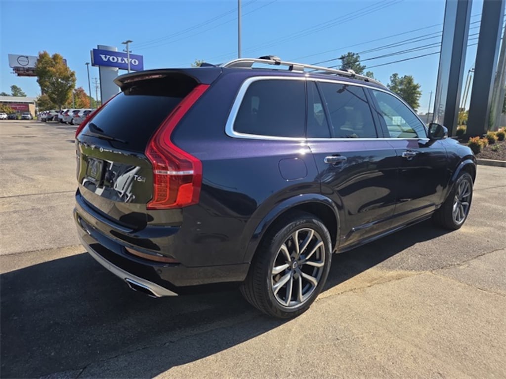 Used 2017 Volvo XC90 T6 AWD Momentum SUV