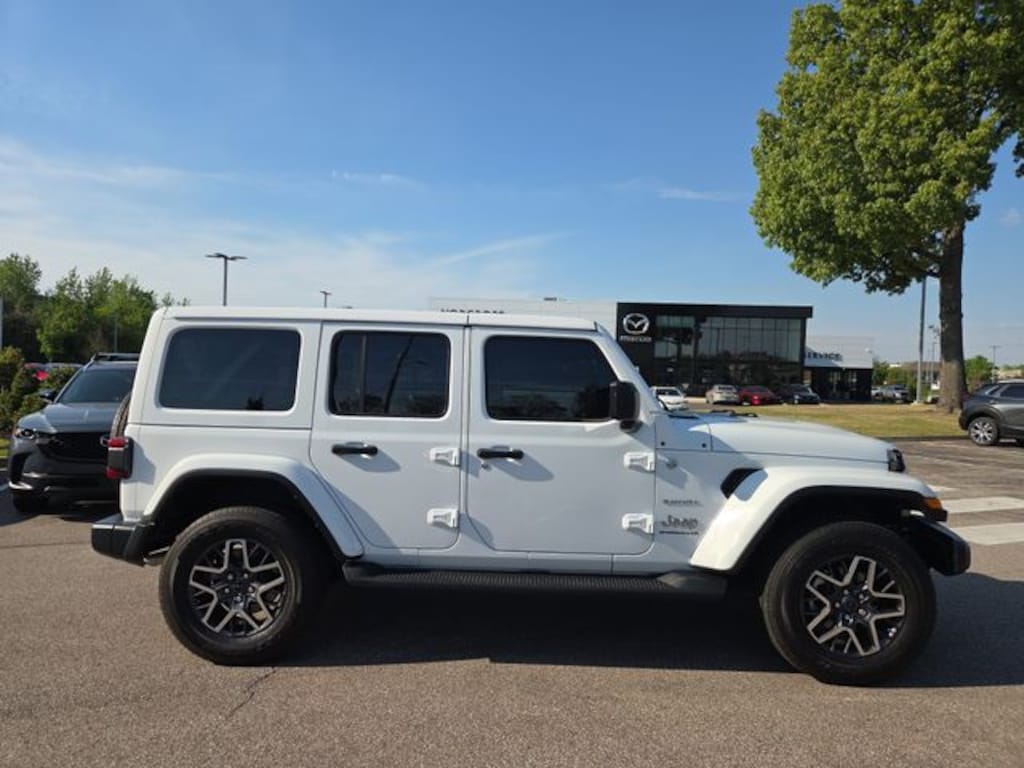 Used 2024 Jeep Wrangler Sahara SUV