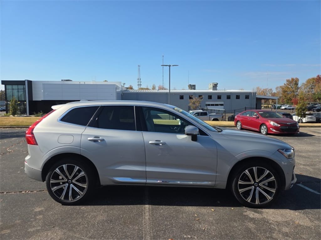 Certified 2023 Volvo XC60 B5 FWD Ultimate Bright SUV