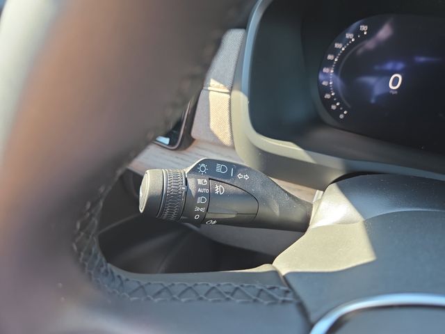 2026 Volvo XC90 Plus - Photo 28