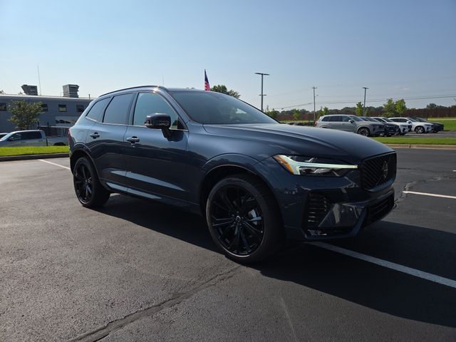 New 2026 Volvo XC60 B5 Ultra Black Edition
