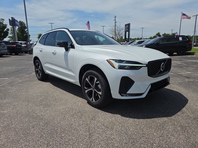 2026 Volvo XC60 B5 Core Dark AWD's photo