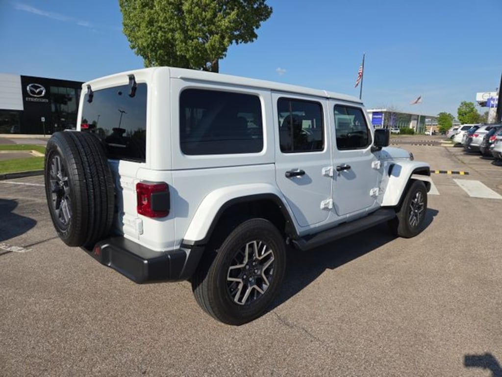 Used 2024 Jeep Wrangler Sahara SUV