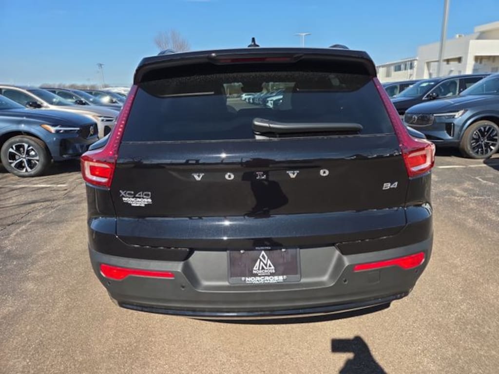 New 2026 Volvo XC40 B4 Plus SUV