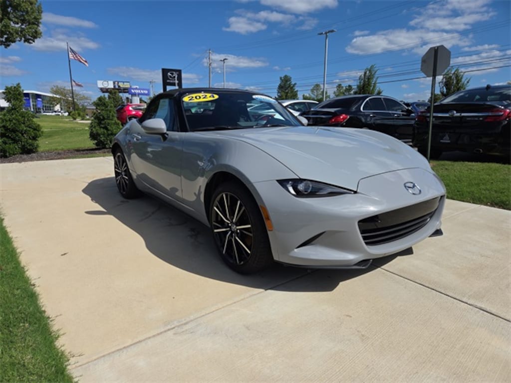 Used 2024 Mazda MX-5 Miata Grand Touring Convertible