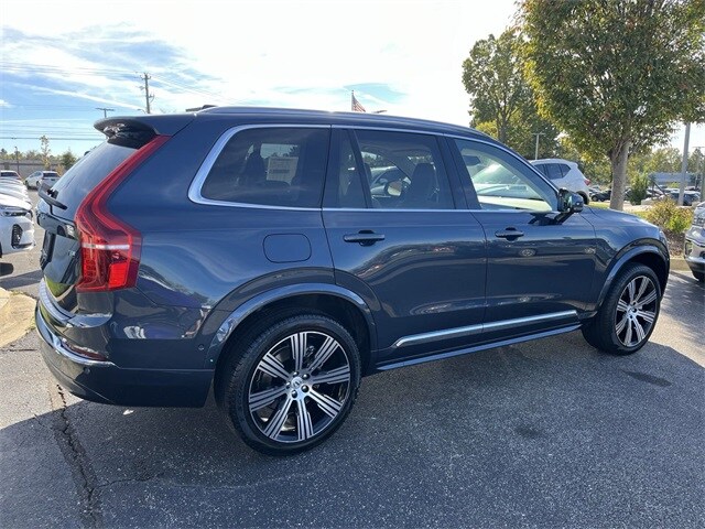 2025 Volvo XC90 T8 Plus photo 3