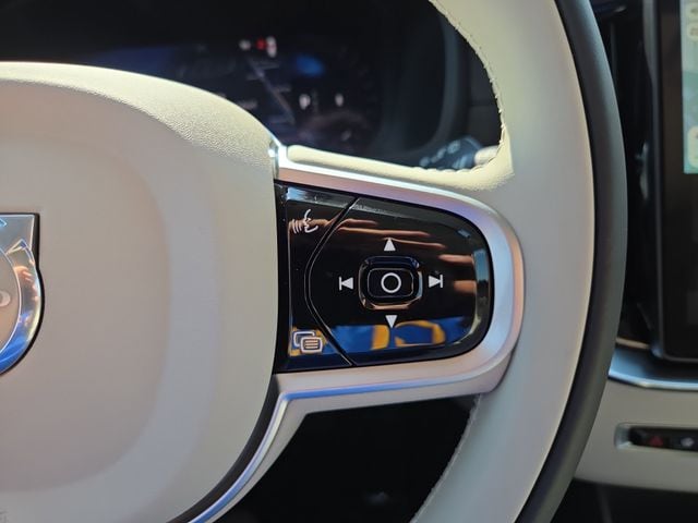 2026 Volvo XC90 Ultra - Photo 23