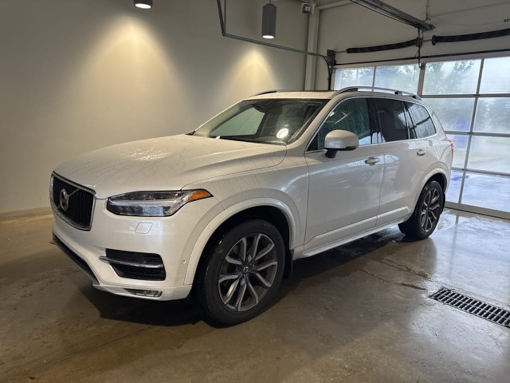 Used 2018 Volvo XC90 T6 AWD Momentum (7 Passenger) SUV