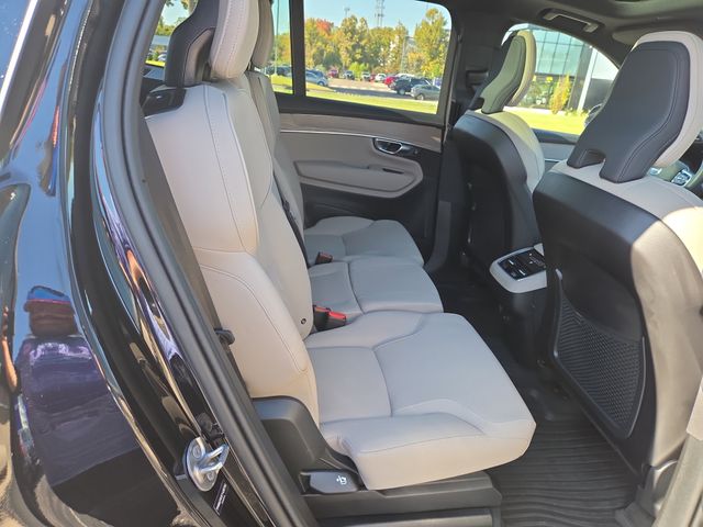 2026 Volvo XC90 Plus - Photo 19