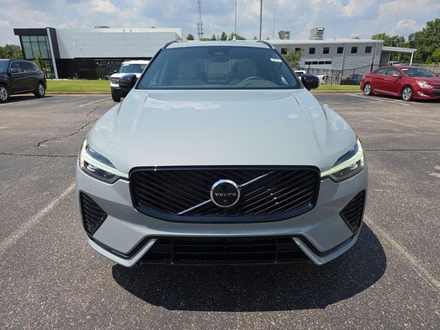 2026 Volvo XC60 Plus - Photo 8