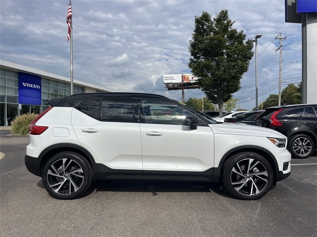 Certified 2021 Volvo XC40 R-Design with VIN YV4162UM5M2558493 for sale in Cordova, TN