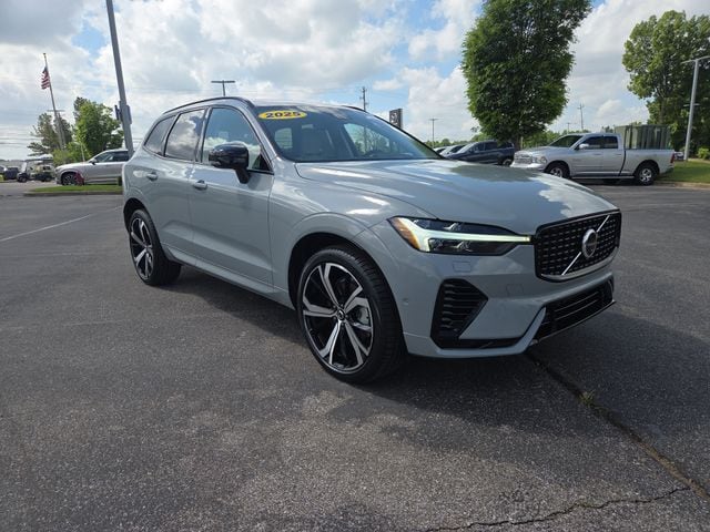 2025 Volvo XC60 T8 Ultra Dark AWD's photo