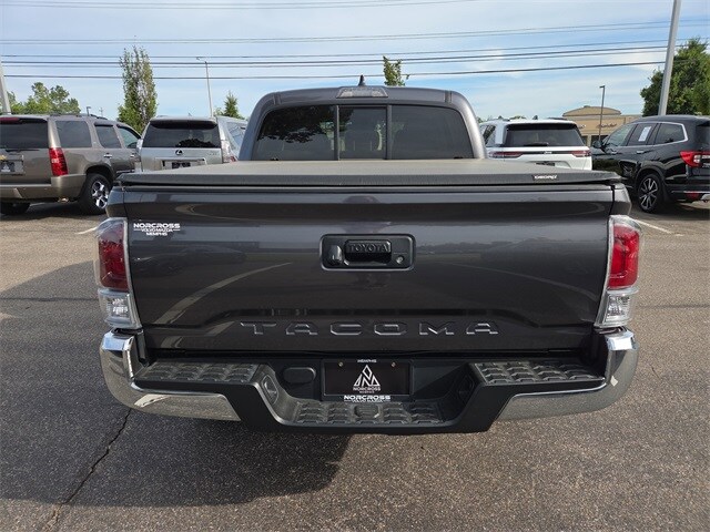 2022 Toyota Tacoma SR5 photo 4