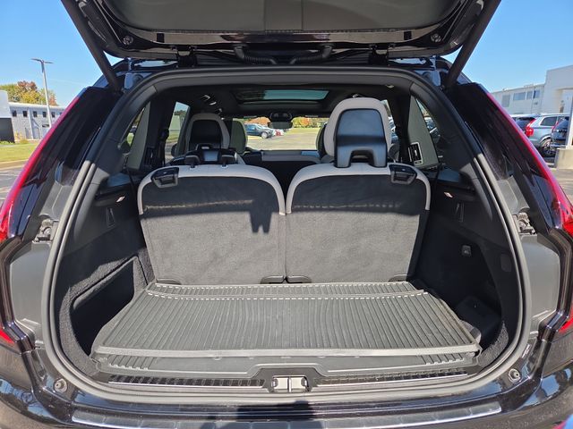 2026 Volvo XC90 Plus - Photo 17