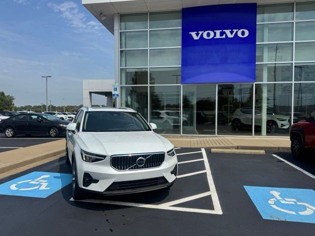 2024 Volvo XC40