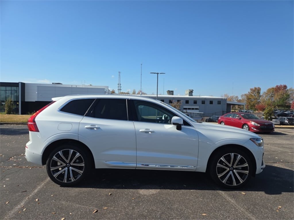 Certified 2023 Volvo XC60 B5 AWD Ultimate Bright SUV