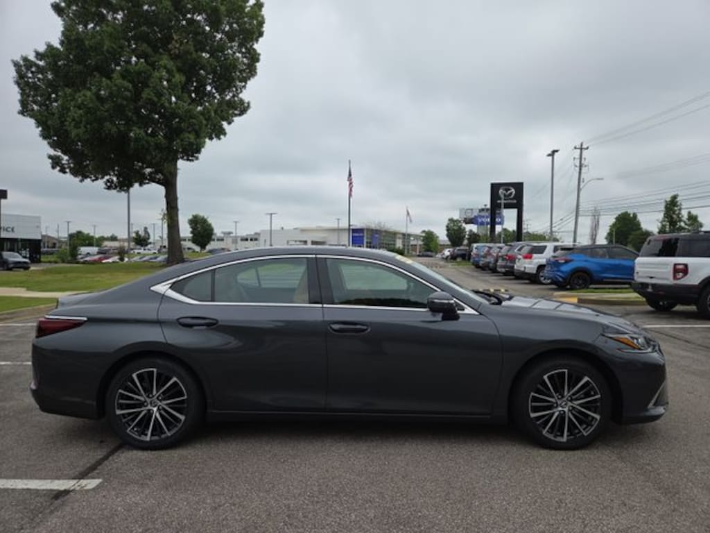 Used 2025 Lexus ES 350 Base Sedan