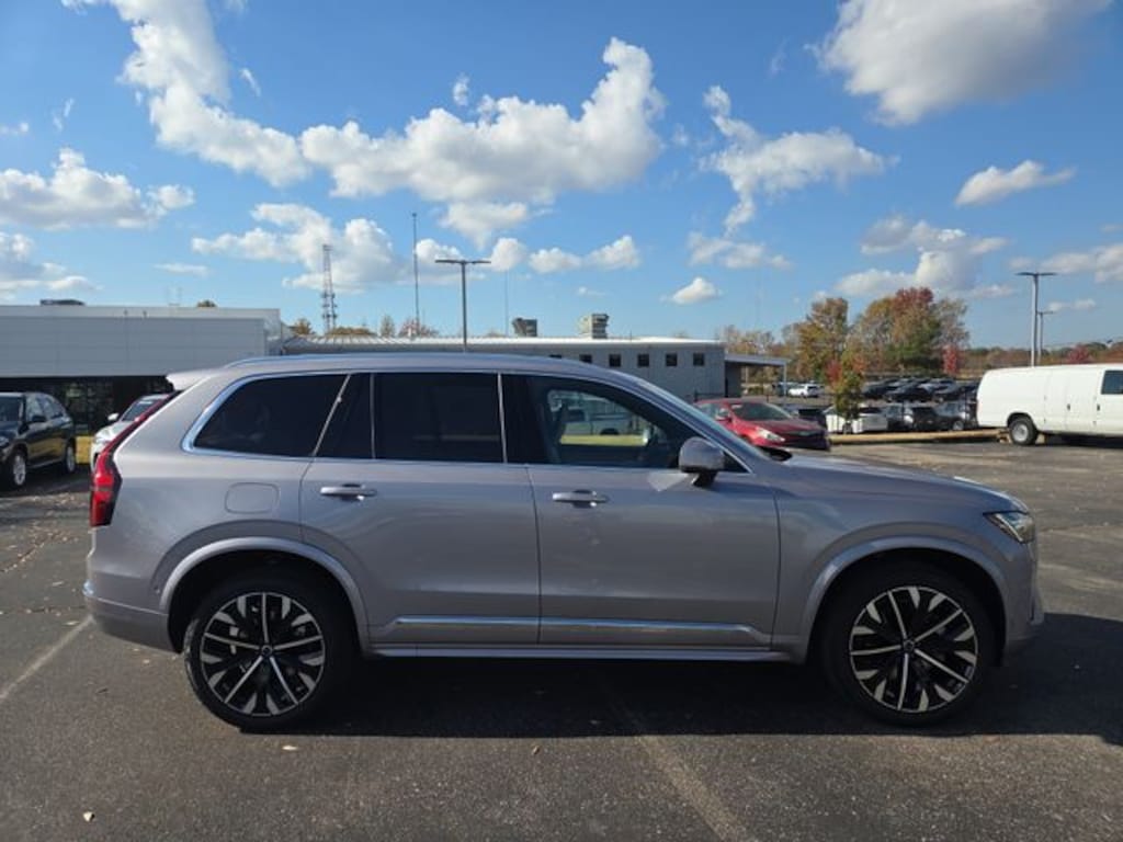 New 2026 Volvo XC90 B6 Plus 7-Seater SUV