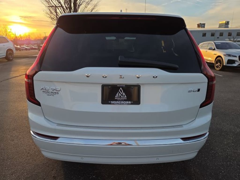 New 2026 Volvo XC90 B6 Plus 7-Seater SUV