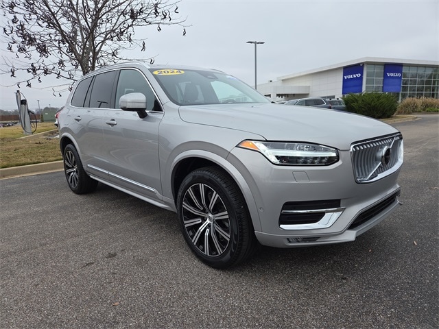 2024 Volvo XC90 Plus's photo
