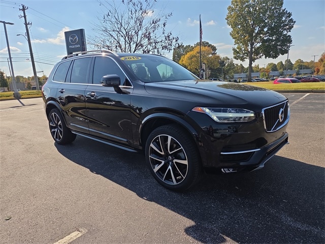 2019 Volvo XC90 Momentum