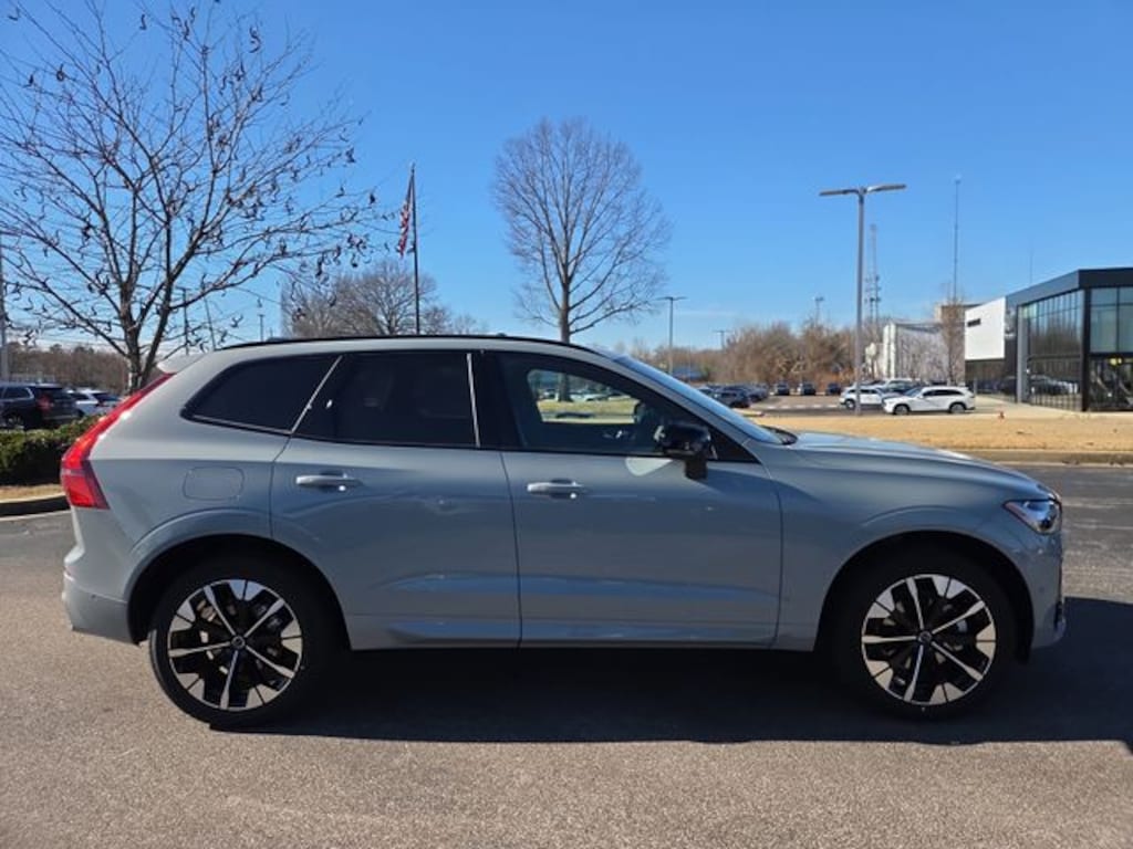 New 2026 Volvo XC60 B5 Plus SUV