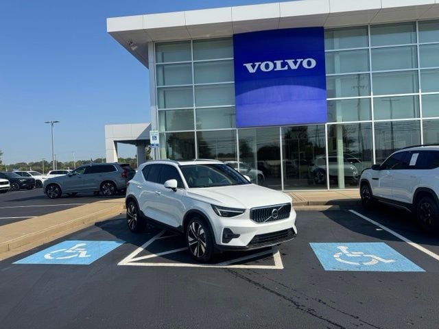 2024 Volvo XC40