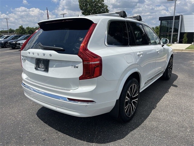 2025 Volvo XC90 T8 Plus photo 2