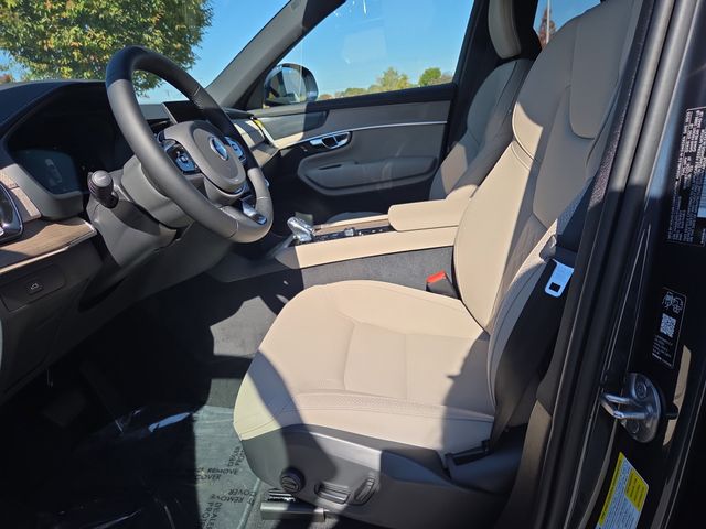 2026 Volvo XC90 Plus - Photo 10