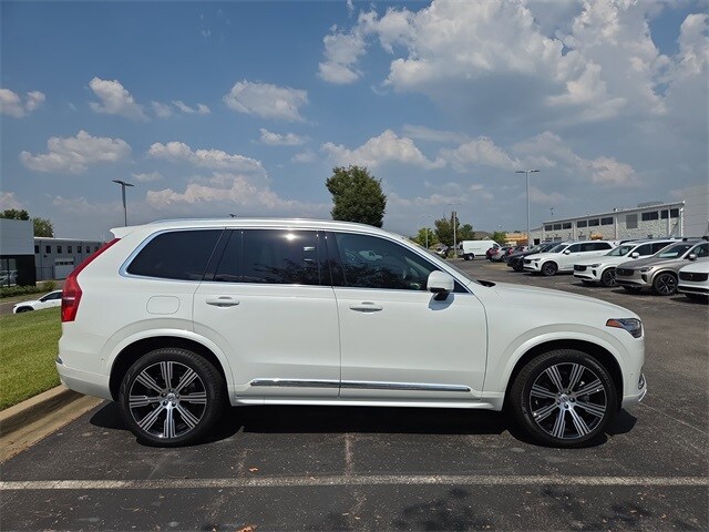 2024 Volvo XC90 Plus photo 3
