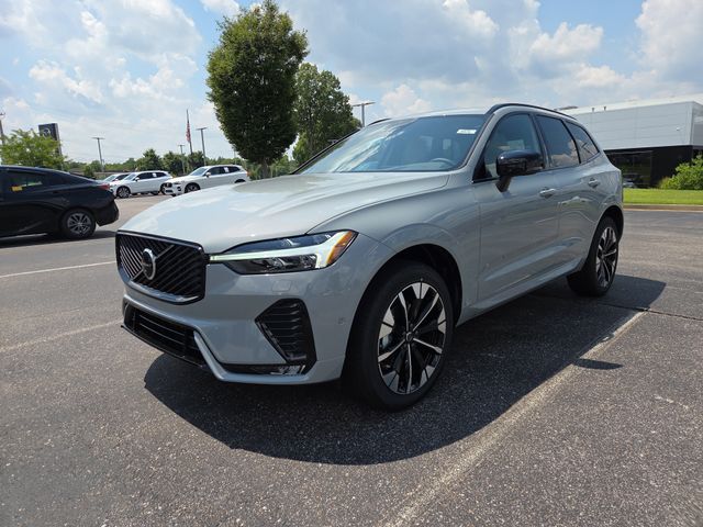 2026 Volvo XC60 Plus - Photo 7